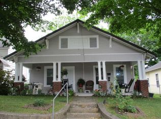 409 N A St, Lenoir City, TN 37771