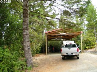 44 Easy St, Florence, OR 97439