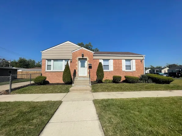 937 174th Pl, Hammond, IN 46324