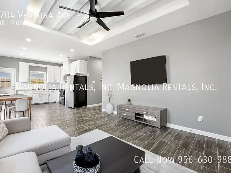 3704 Ventura Ave #2 — Photo 3