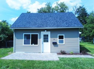 918 E Washington St, Howell, MI 48843