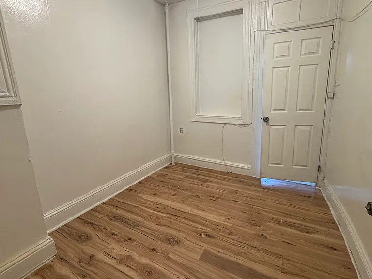 88 Jordan Ave #6 — Photo 8