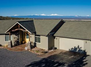 8698 SW Red Cloud Ln, Powell Butte, OR 97753