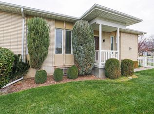 5586 S Brockway Dr, Salt Lake City, UT 84117