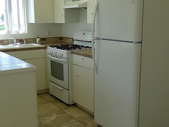 4th image of 118 Palomar Ave #A