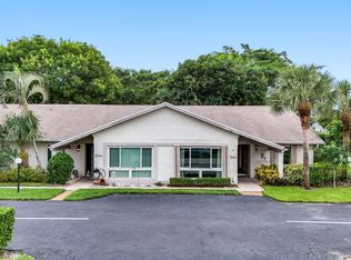 700 Lago Rd, Delray Beach, FL 33445