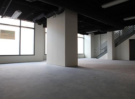 4th image of 275 W Market St