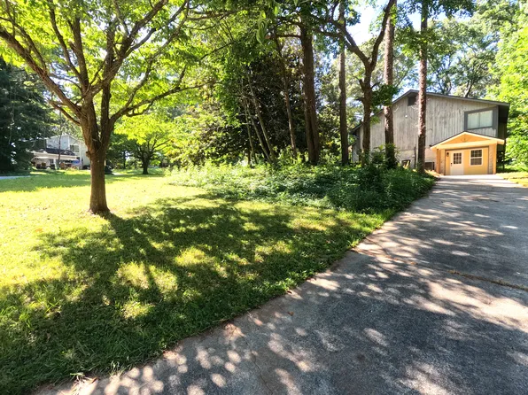 2672 Suzanne Ln, Acworth, GA 30102