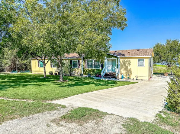 411 SE County Road 3048c, Corsicana, TX 75109