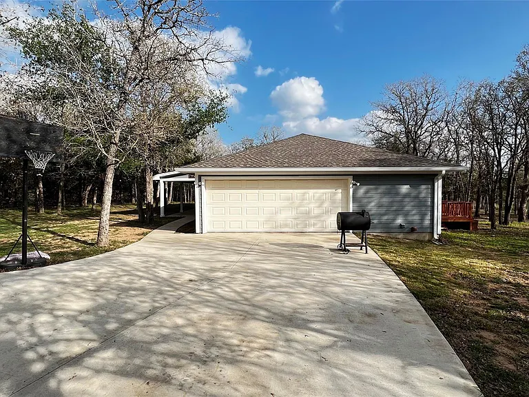 141 Sendero Blvd — Photo 3