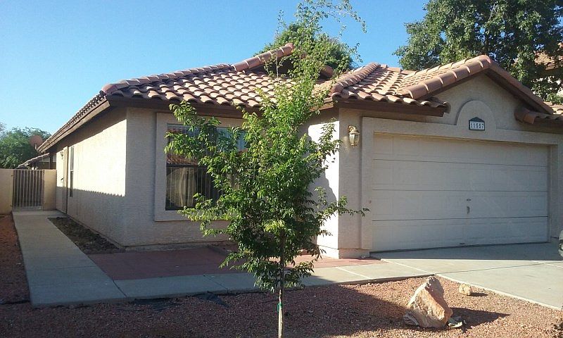 1st image of 11557 W Olive Dr