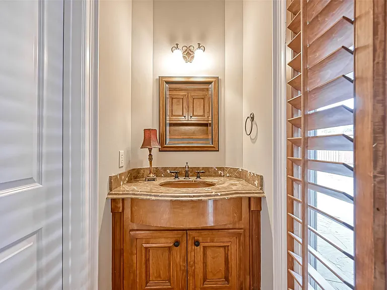 13815 Nathan Ridge Ln — Photo 41