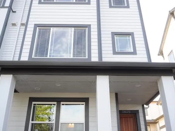 28629 SW Orleans Ave, Wilsonville, OR 97070