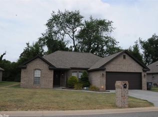 404 Sanibel St, Searcy, AR 72143