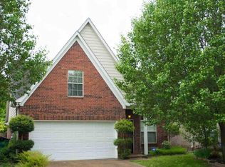 6827 Kerri Valley Ln, Cordova, TN 38018