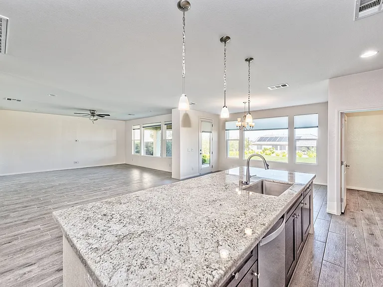 4536 Eagle Nest Peak St — Photo 3