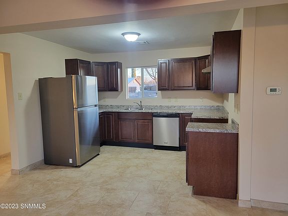 5th image of 1790 Hamiel Dr