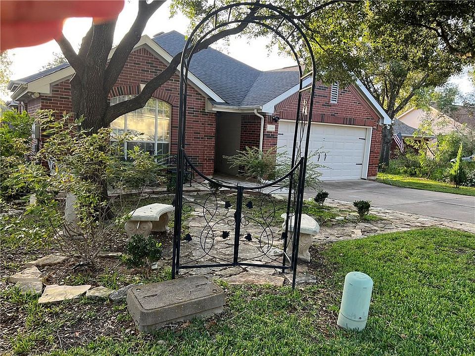 1st image of 17116 Copperhead Dr