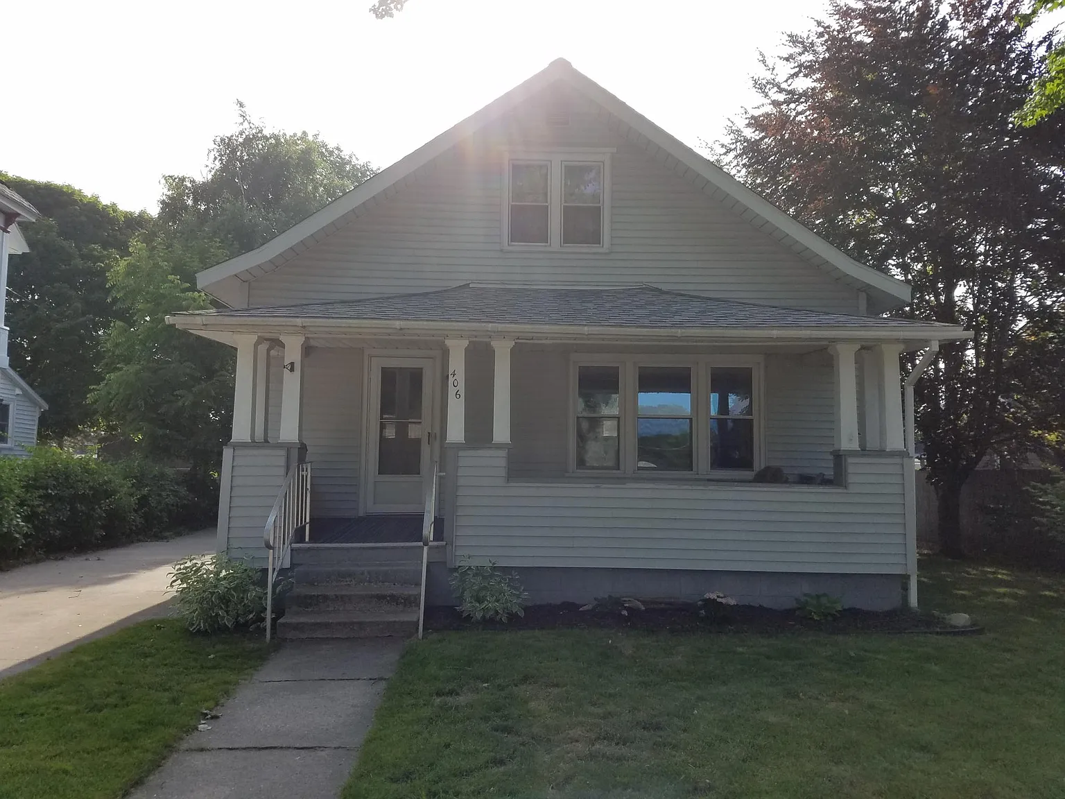 2 bed, 925 sqft, $1,250 — Photo 1