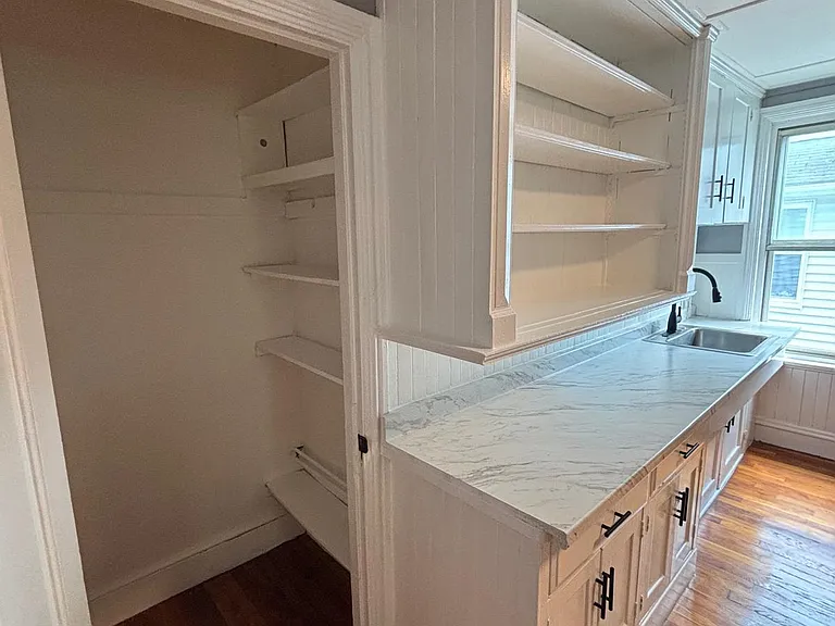 123 East St #1 — Photo 8