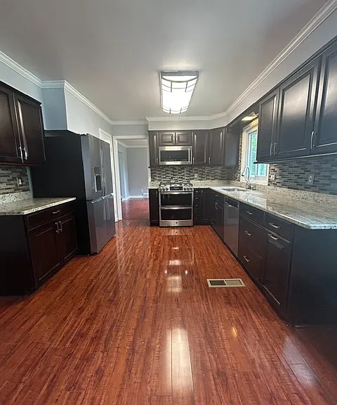 4705 Kingswood Dr — Photo 5