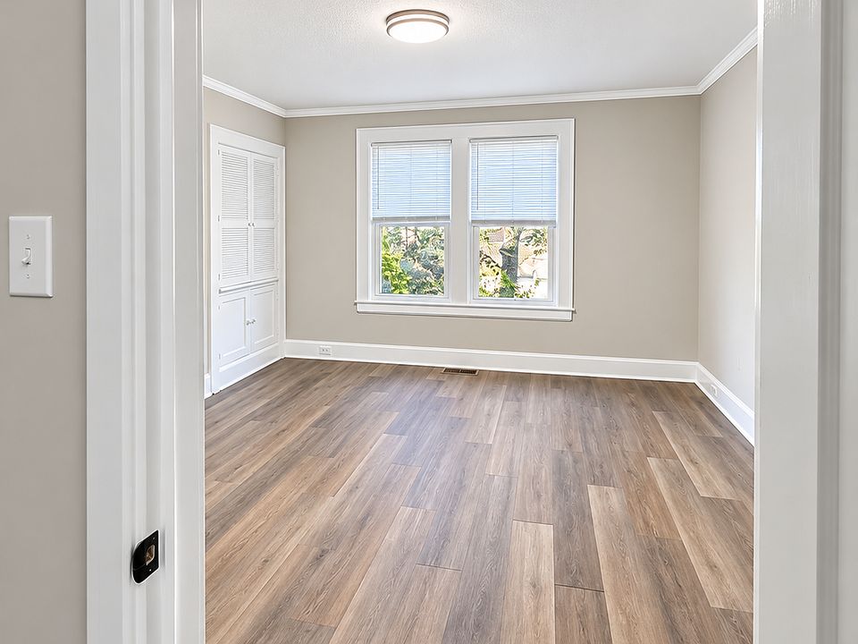 2nd image of 237 1st St E