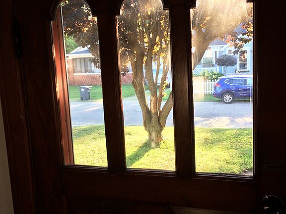 5th image of 2521 N Elsas Ave