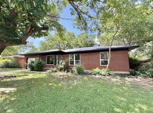 1812 Carlton St, Denton, TX 76201