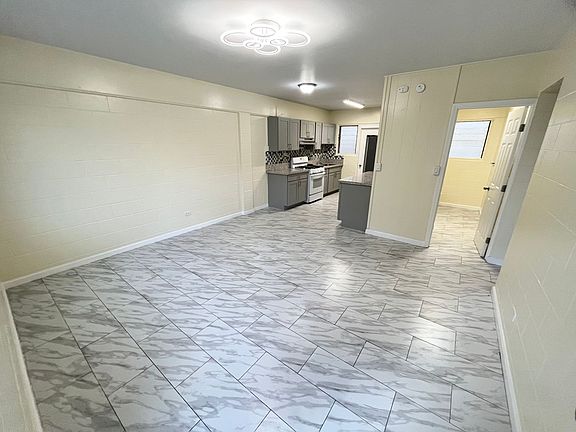 2nd image of 918 Hikina Ln #C