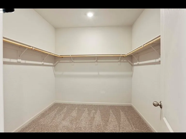 2260 Shoreline Dr — Photo 18