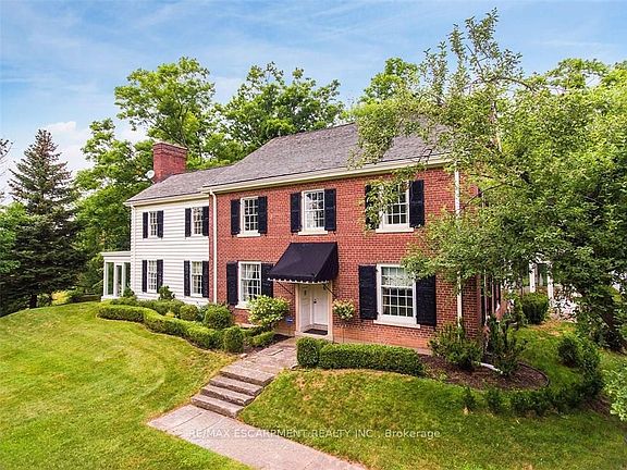 3rd image of 345 Mountain Brow Rd