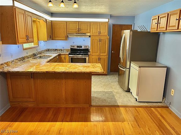 5th image of 2771 Franklin Dr