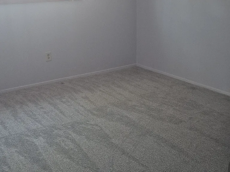 6105 Kingston Ave NE — Photo 7