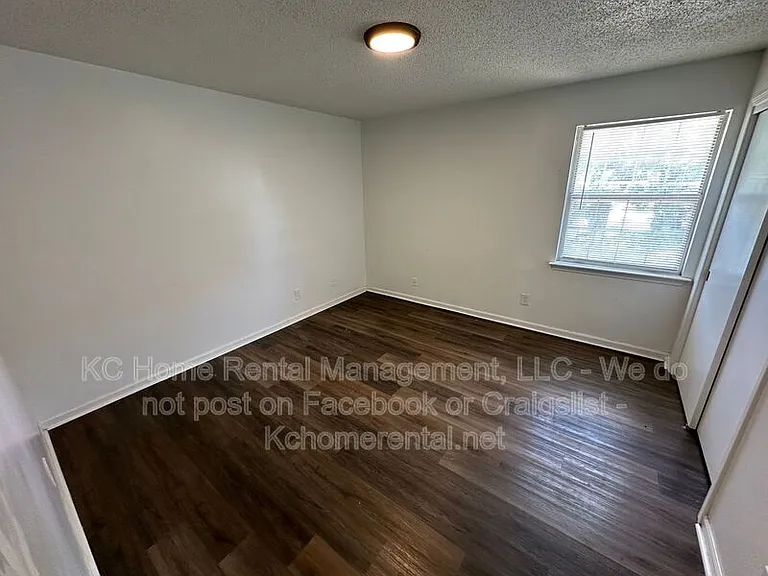 300 Osage St #B — Photo 11