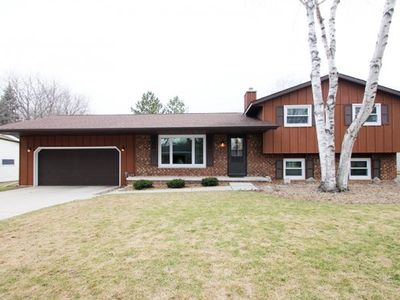 492 Delwiche Rd, Green Bay, WI, 54302