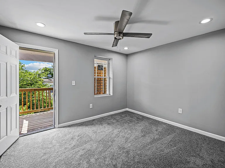 3059 Brighton St — Photo 8