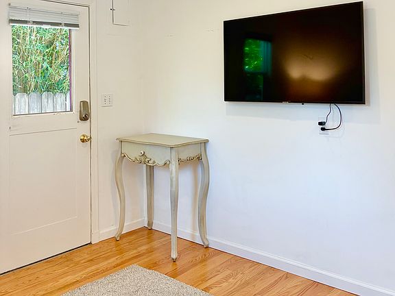 3rd image of 3300 13th St