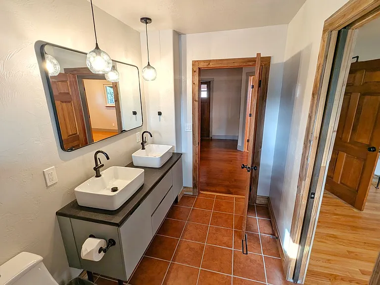2404 Monterey Rd — Photo 20