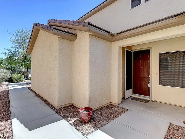 6825 Tarpon Springs Ct — Photo 11