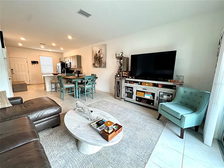 8952 Daybreak St — Photo 3