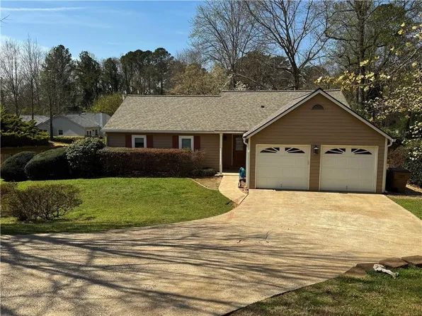 1907 Grant Ln, Woodstock, GA 30188
