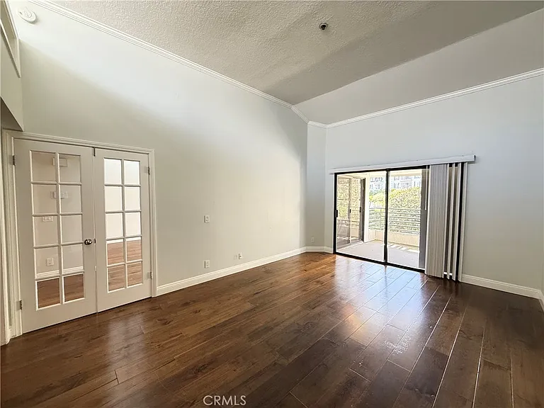260 Cagney Ln #317 — Photo 8