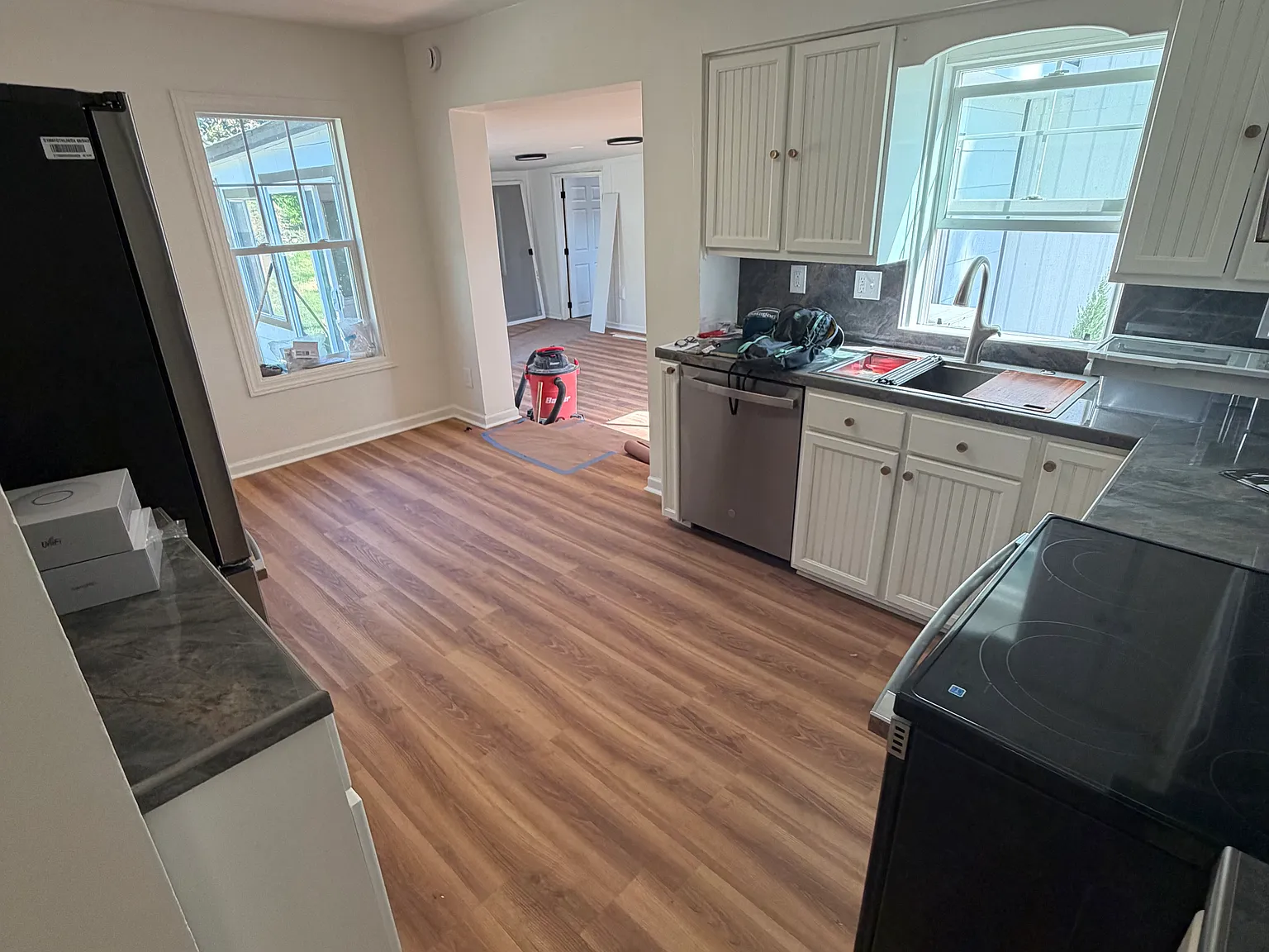 4 bed, 1827 sqft, $3,200 — Photo 3