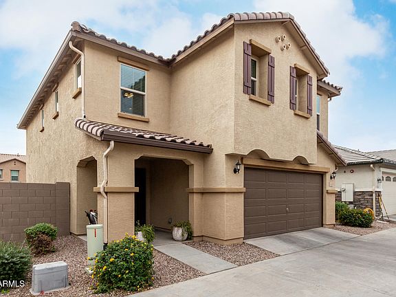 2nd image of 1458 N BANNING --