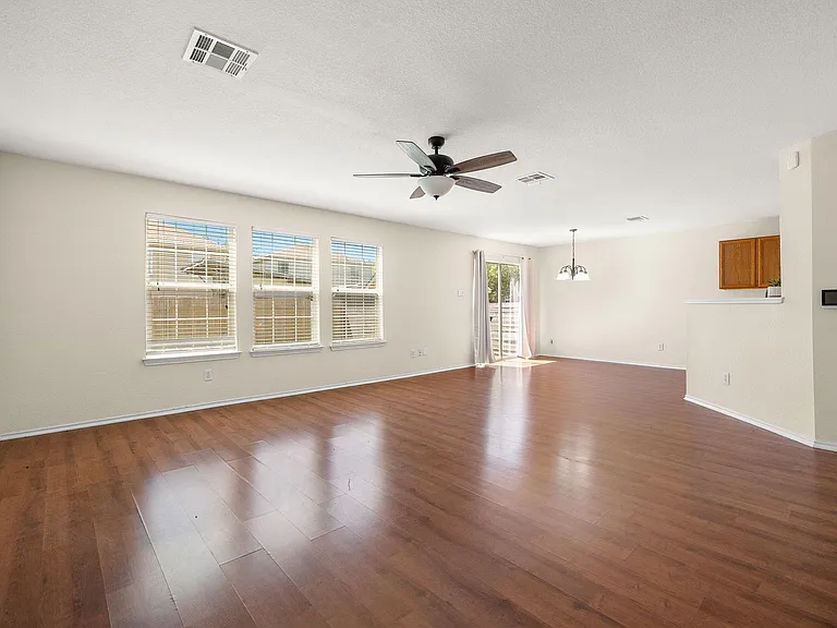 5525 Victory Gallop Dr — Photo 4