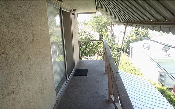 4th image of 515 W 28th St