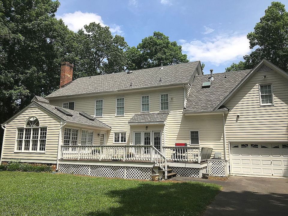 2nd image of 14400 Kenmont Dr