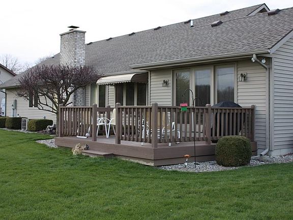 2nd image of 753 Fairway Ln