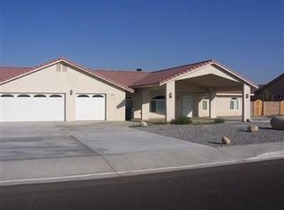 13945 Rincon Rd, Apple Valley, CA 92307