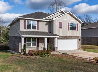 3268 Chapelwood Dr, Crestview, FL 32539